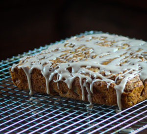 apple walnut spice cake